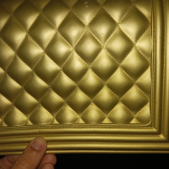 ToyBoy Women gold glazed silicone quilted chain purse bag - Picture 11 of 16